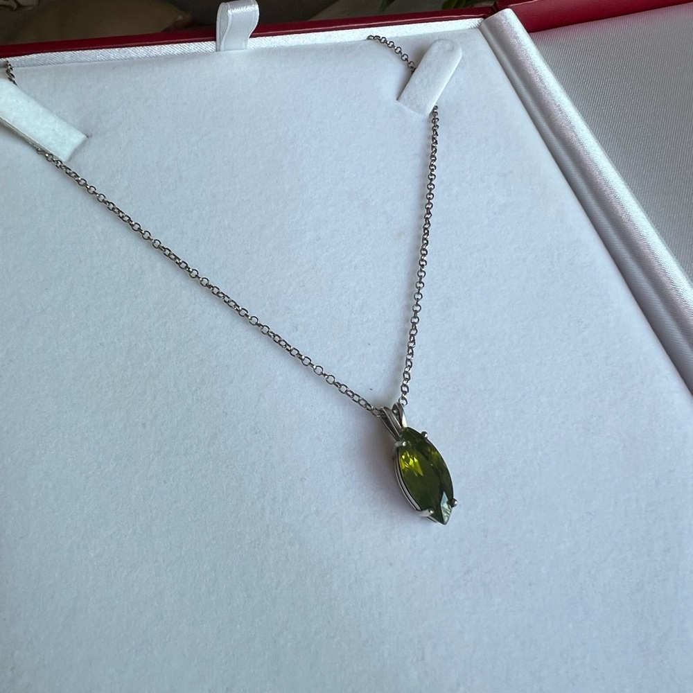 Custom Peridot Jewelry Set - Picture 2 of 4